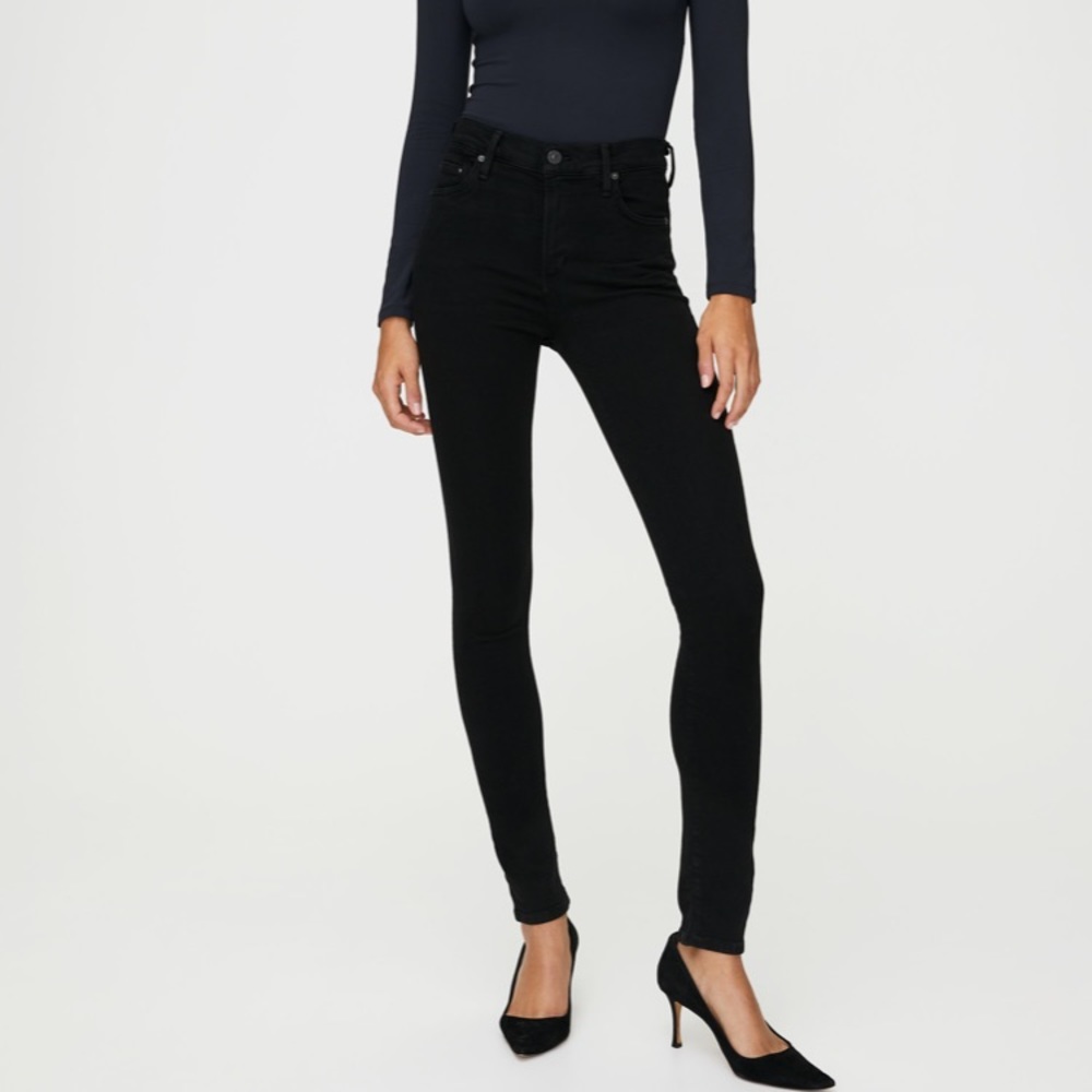 Citizens of Humanity Rocket Jeans. Black. Size 24